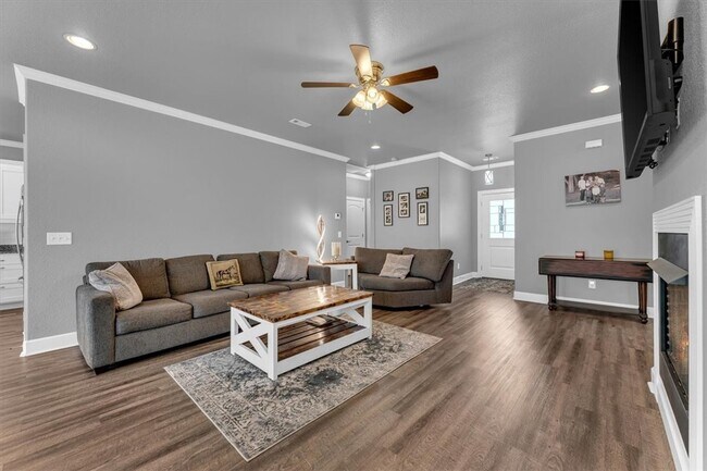 Building Photo - 25 Ruthwell Dr