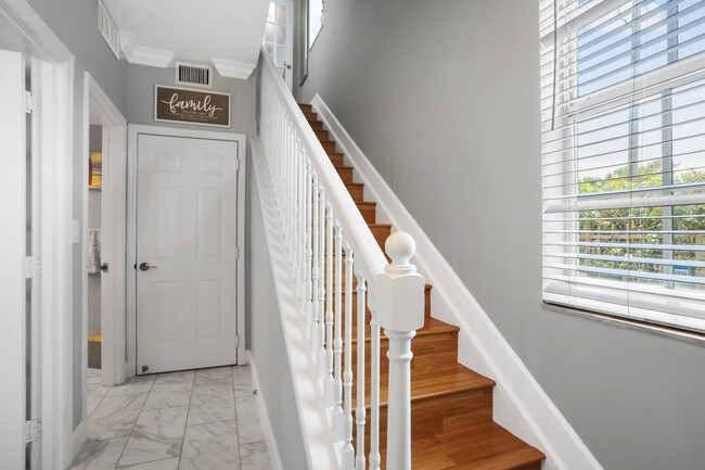 Building Photo - 106 Moorings Dr