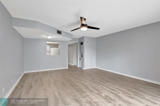 Building Photo - 97 Deer Creek Rd