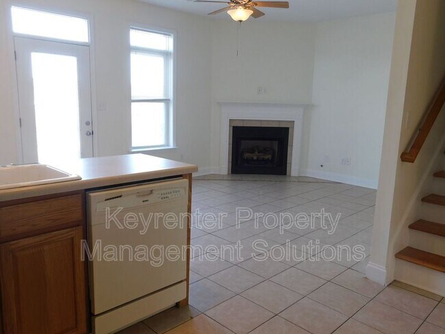 Building Photo - 42 Enchanted View Cir