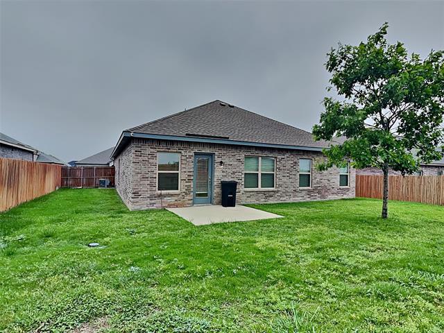 Building Photo - 1548 Woodlake Dr