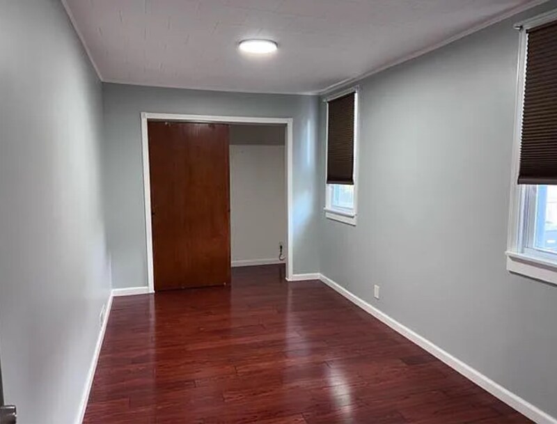 Building Photo - 348 Prospect Ave