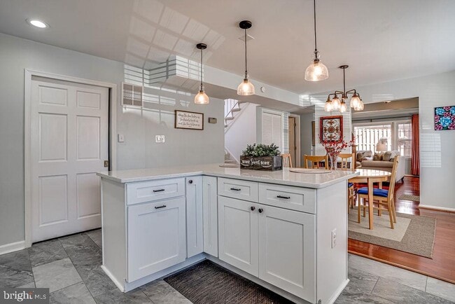 Building Photo - 8404 Wagon Wheel Rd