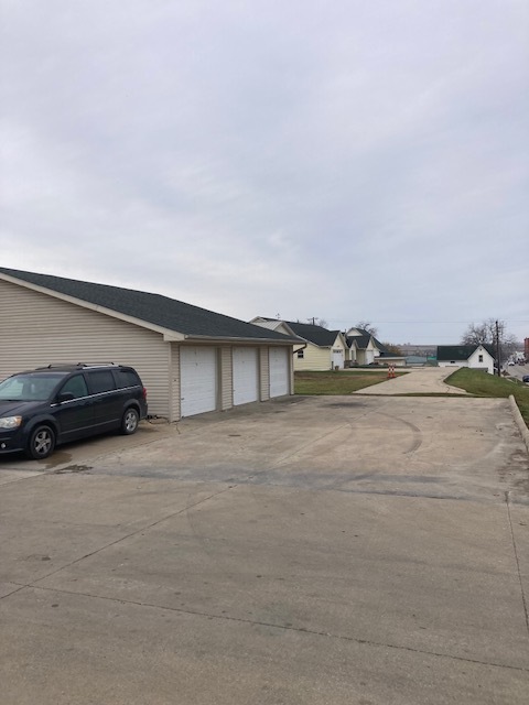 Building Photo - Summerset Apartments