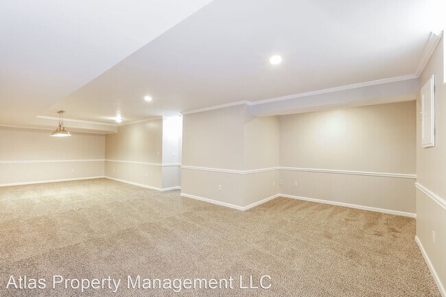 Building Photo - 3 br, 3 bath House - 1310 Birch Dr.