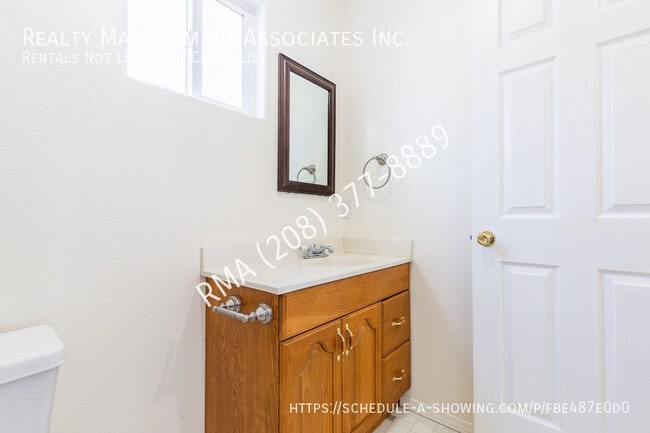 Building Photo - 4118 W Glenn St