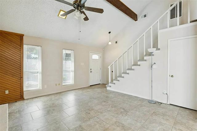 Building Photo - 904 Rusk Dr