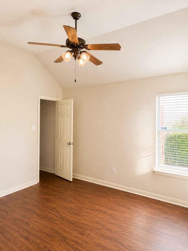 Building Photo - 2449 Dawn Mist Dr
