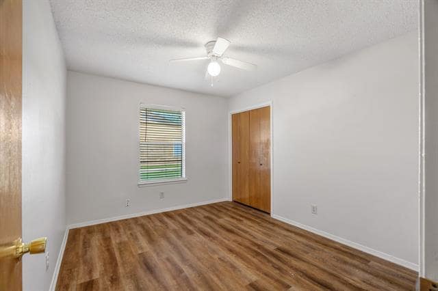 Building Photo - 808 Windcrest Dr