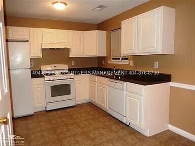 Building Photo - 3895 English Valley Dr