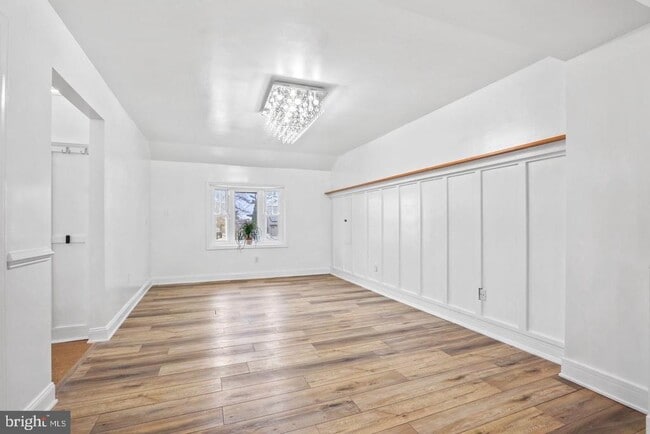 Building Photo - 7710 Greenbrier Rd