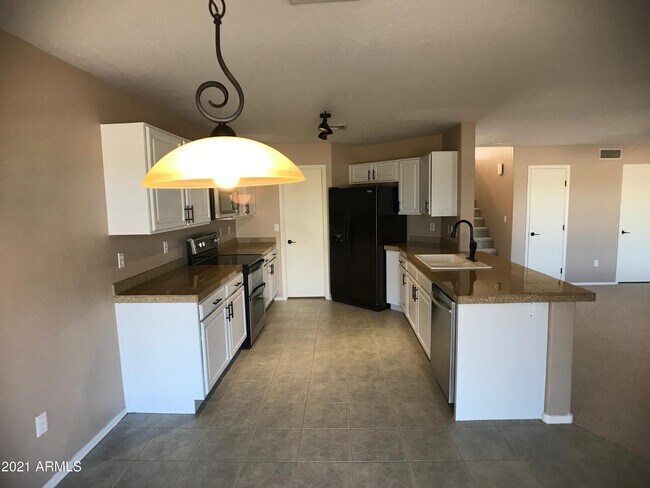 Building Photo - 1346 S Palomino Creek Dr