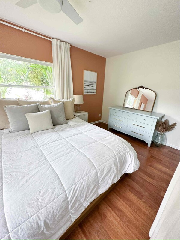 Building Photo - 2605 54th St S