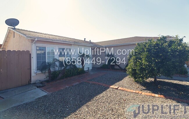Building Photo - 4 Bedroom 2 Bath Home in the Heart of Mira Mesa. MOVE IN SPECIAL $300 OFF FIRST MONTH'S RENT