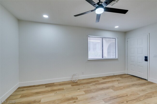 Building Photo - 5701 Smoke Ranch Rd