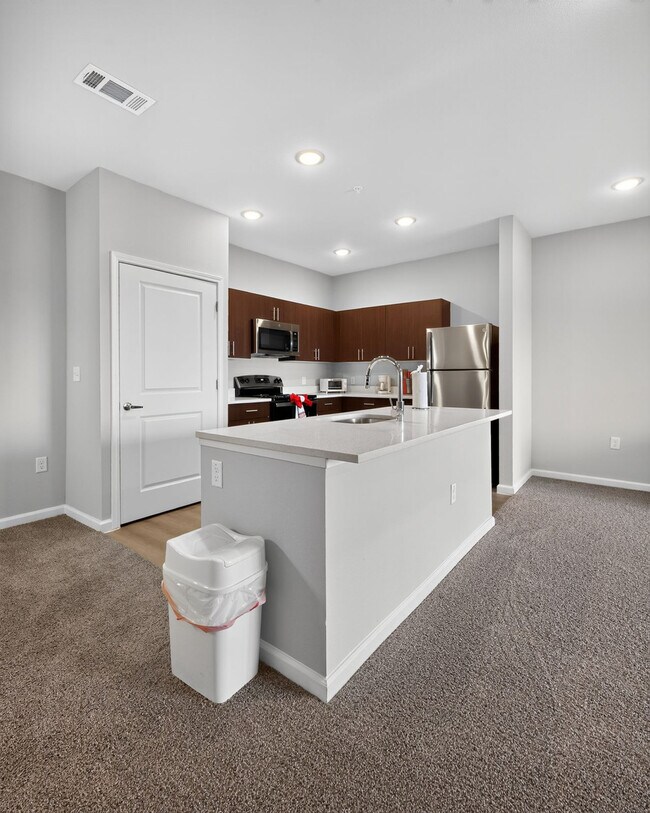 Building Photo - 600 Monte Carlo Blvd