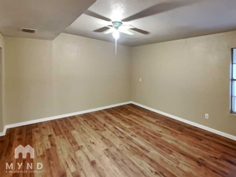 Building Photo - 4809 Jo Ann St