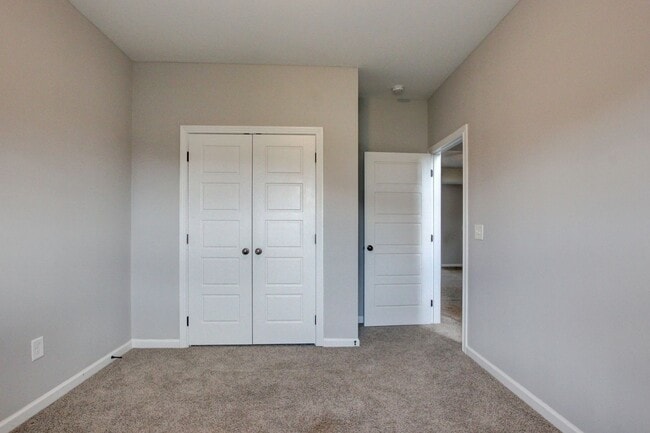 Building Photo - 1092 Barnhill Rd