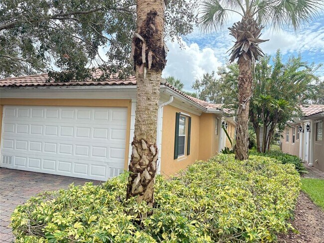Primary Photo - 11885 Fan Tail Ln