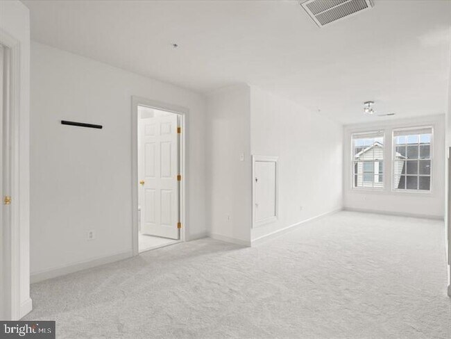 Building Photo - 7980 Vigne Ct