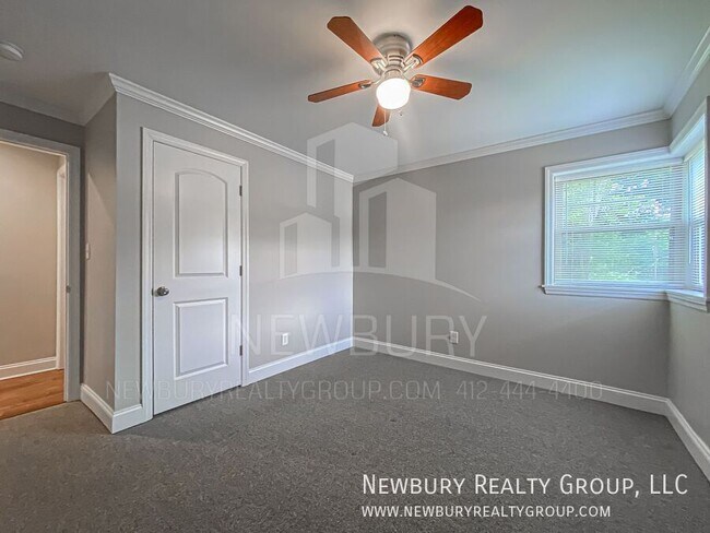 Building Photo - 305 San Juan Dr