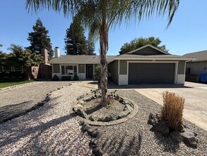 Building Photo - 1460 Berry Dr