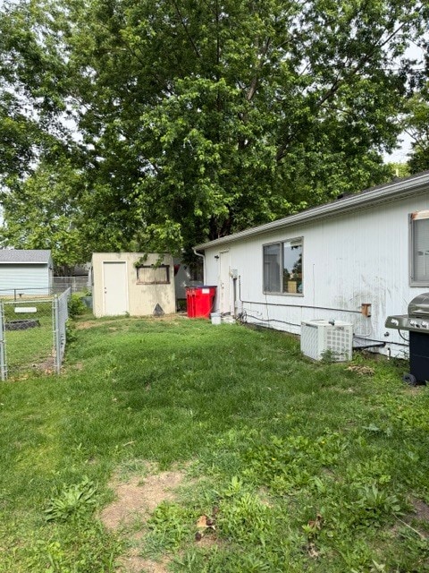 Building Photo - 3309 Saratoga Dr