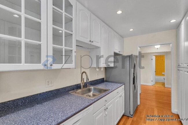 Building Photo - 749 Barnegat Ln