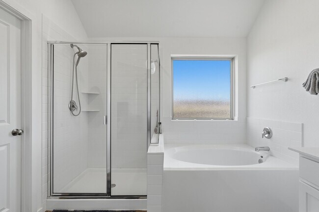 Building Photo - 651 Spring Ashberry Ct