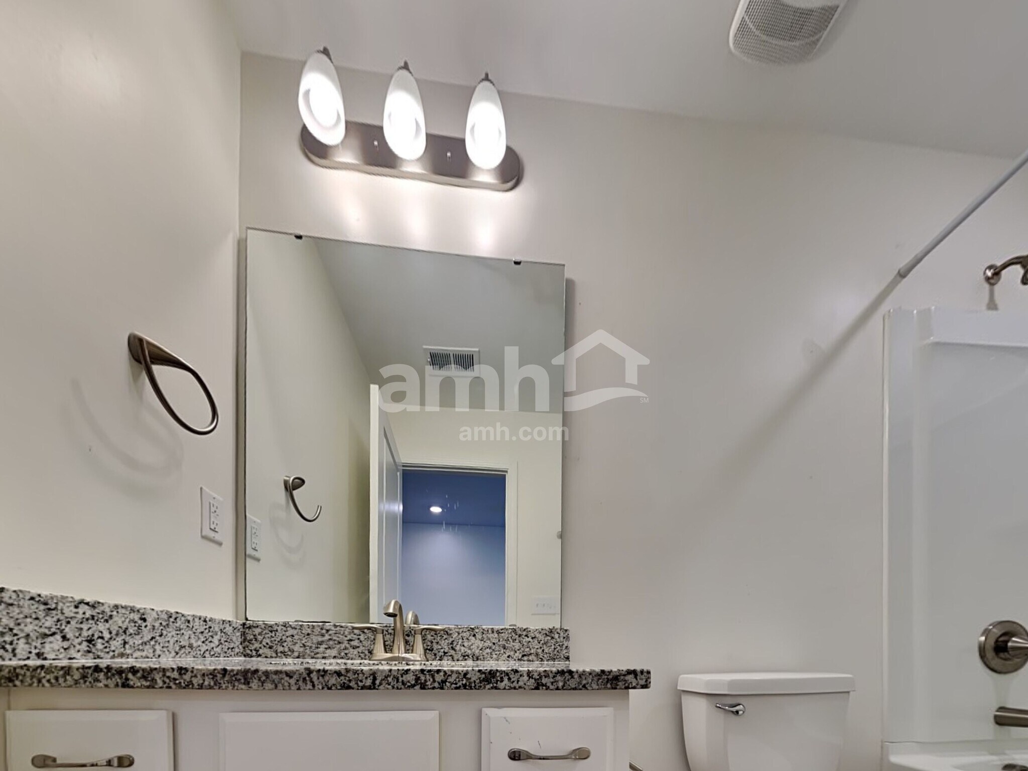 Building Photo - 334 Azore Way