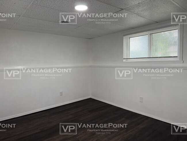 Building Photo - 433 S Kensington Dr