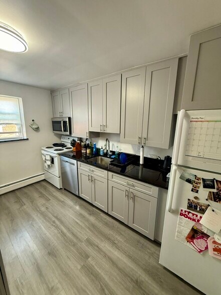 Building Photo - 55 Colborne Rd
