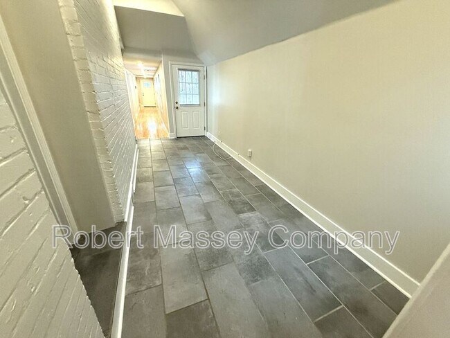 Building Photo - 1435 Mellwood Ave