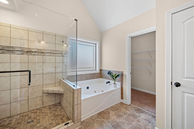 Building Photo - Spacious Living with a Private Primary Retreat!