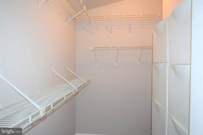 Building Photo - 14110 Oxford Dr
