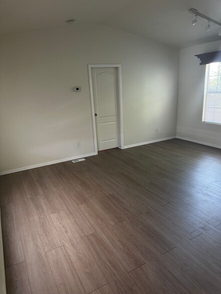 Building Photo - 8865 E Baseline Rd