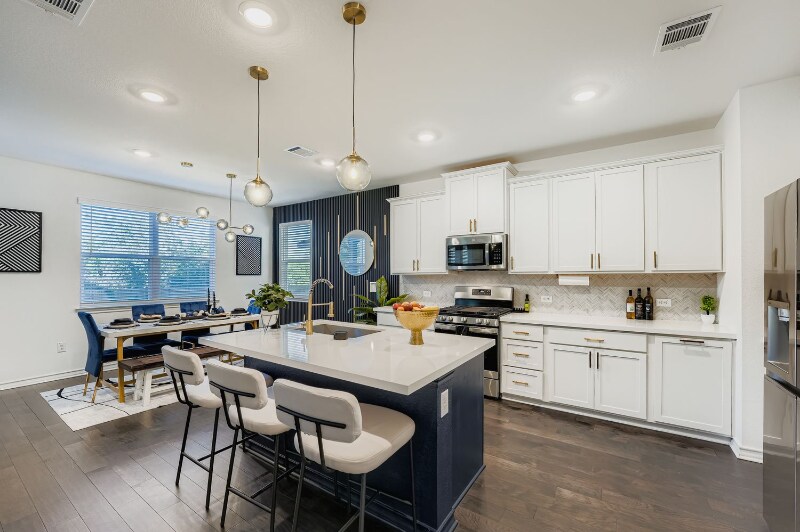 Building Photo - 2902 Bronx Dr