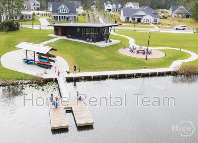Building Photo - 153 Lower Creek Dr
