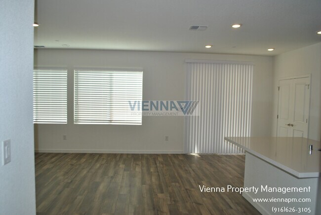 Building Photo - 2273 Milky Way Cir