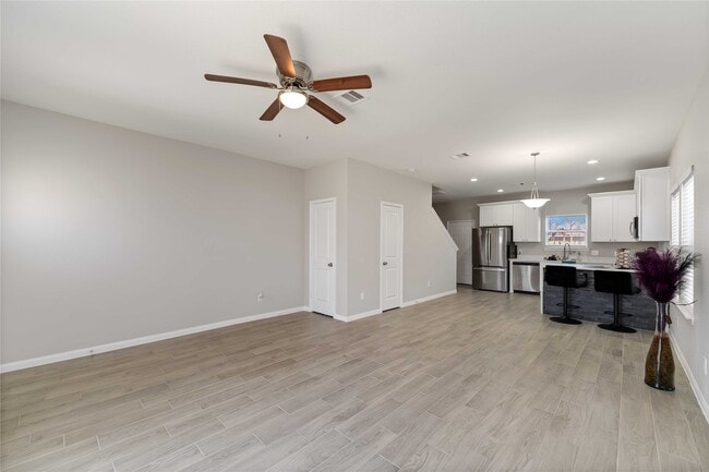 Building Photo - 9711 Beckley St