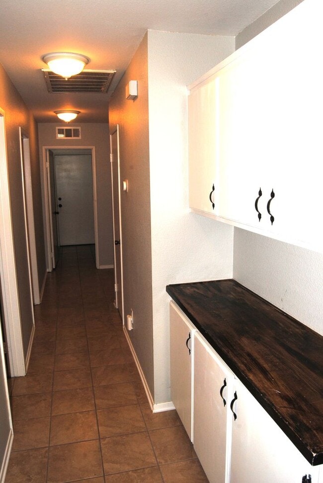 Building Photo - 4739 Shadow Stone St