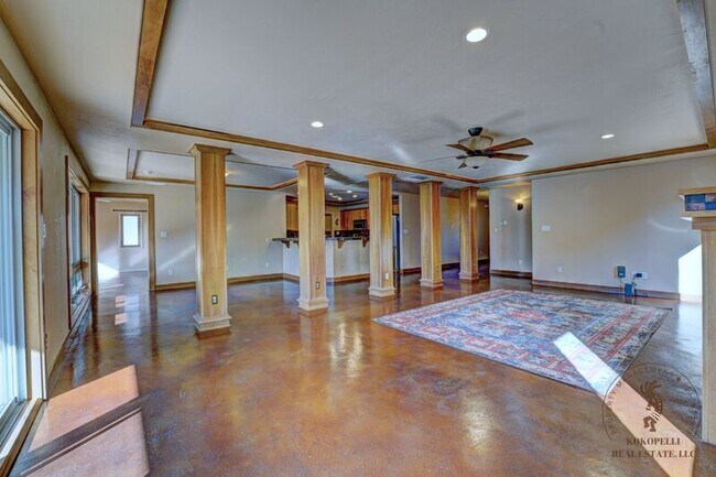 Building Photo - 1304 Monument Ct