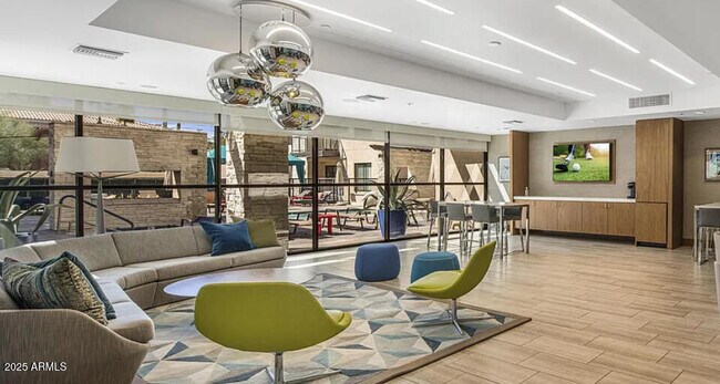 Building Photo - 7300 E Earll Dr