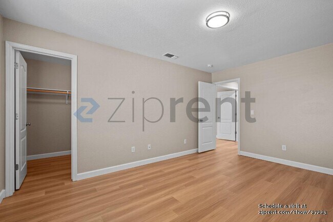 Building Photo - 8106 Westport Cir