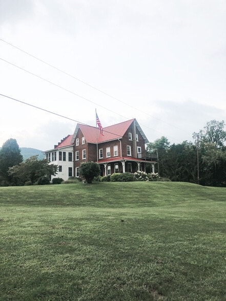 Primary Photo - 540 Stewart Rd