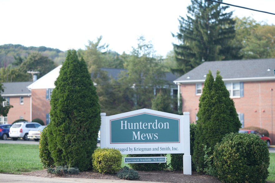 Hunterdon Mews 65 N Main St Flemington NJ 08822 Apartment Finder