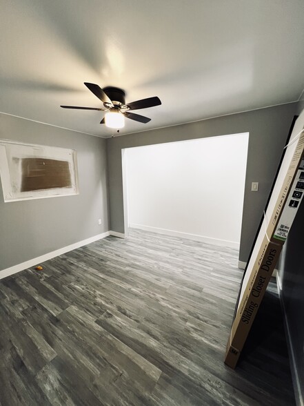 Building Photo - 10252 Vena Ave
