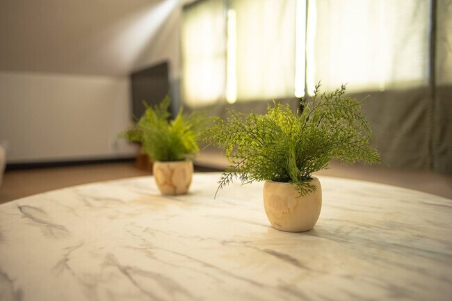 Building Photo - 4174 Cass St