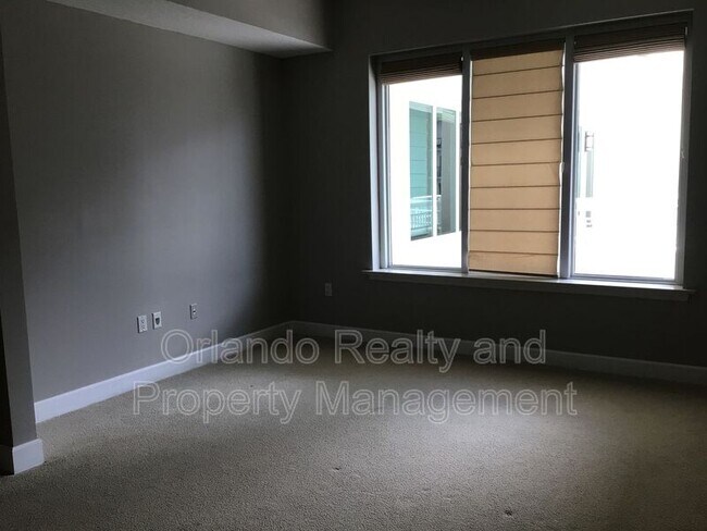 Building Photo - 100 S Eola Dr