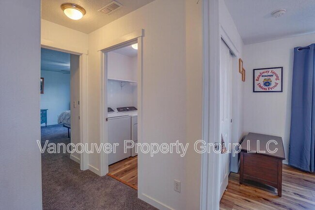 Building Photo - 6405 NE 87th Ave
